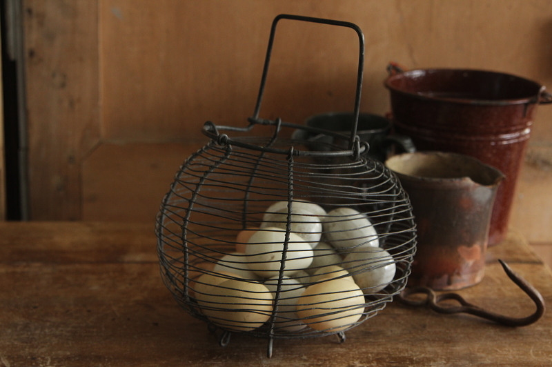 アンティークワイヤーエッグバスケット イギリス カントリーアンティーク アンティークストリュフ 20210318 【Antiques