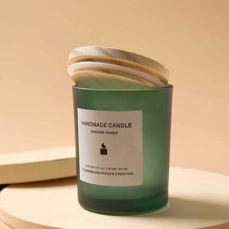 China Pink Engrave Wooden Metal Lid Candle Holder Glass Jar Supplier