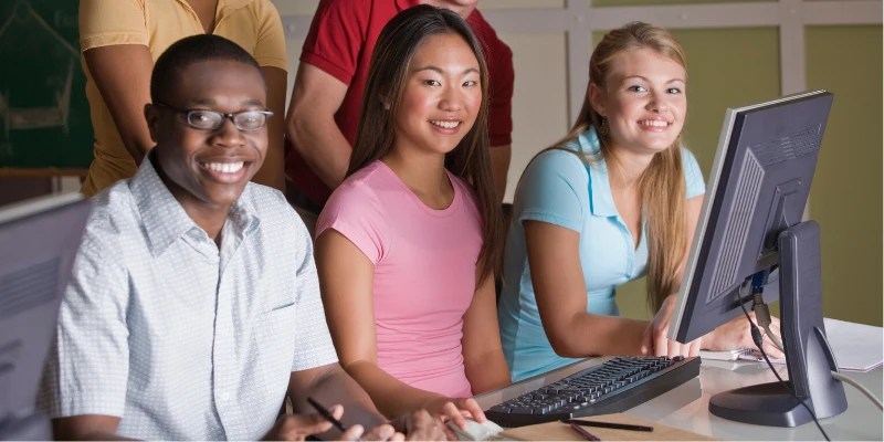 4 Best Desktop Computers for Students in 2020 (Reviews)