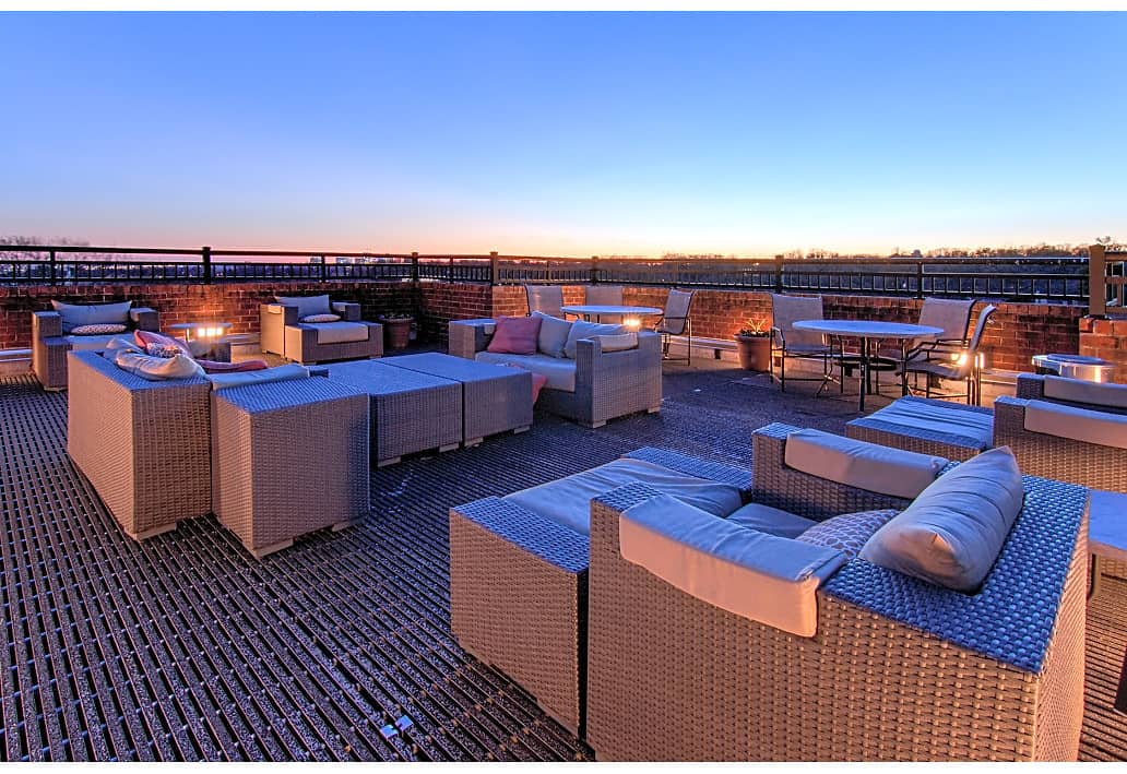What is a Rooftop Deck?