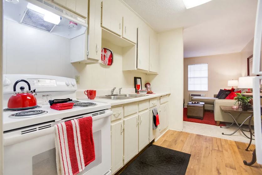 Brookstone Apartments in Tuscaloosa, Alabama ApartmentsForLegends