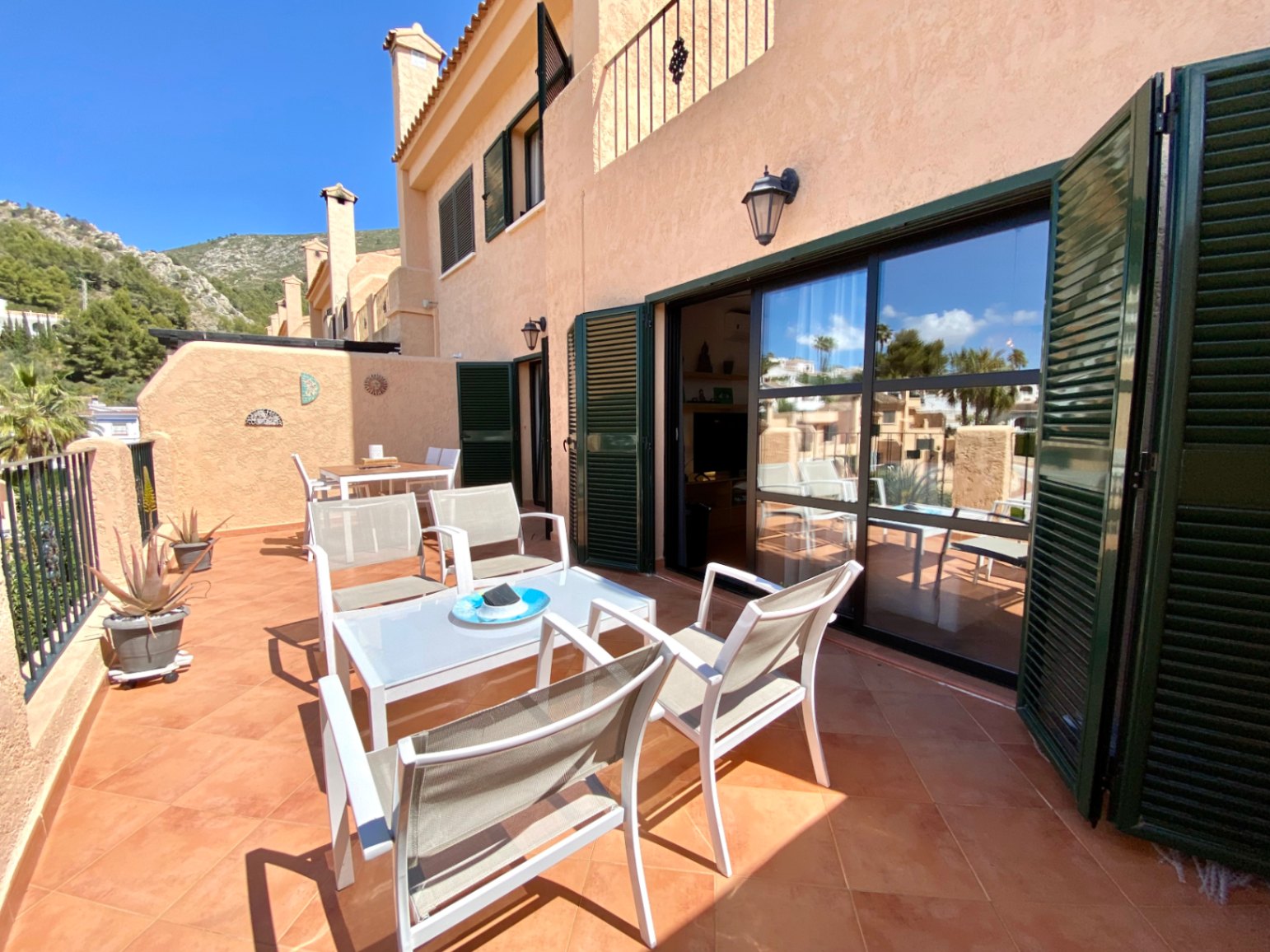 Modern corner house for sale in Benitachell, La Joya Urb. Terra