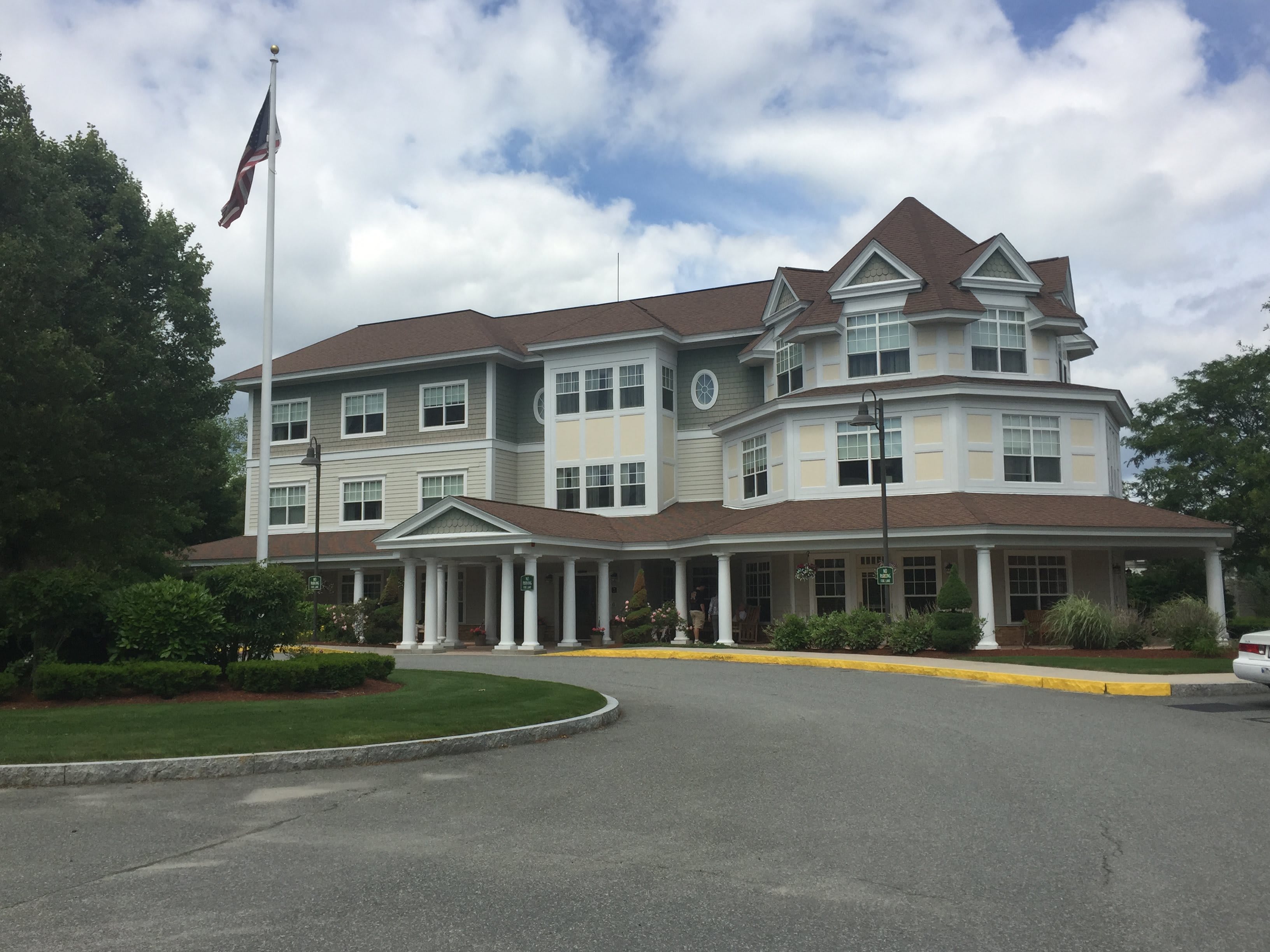 Anchor Bay at Pocasset Assisted Living & Memory Care Johnston, RI