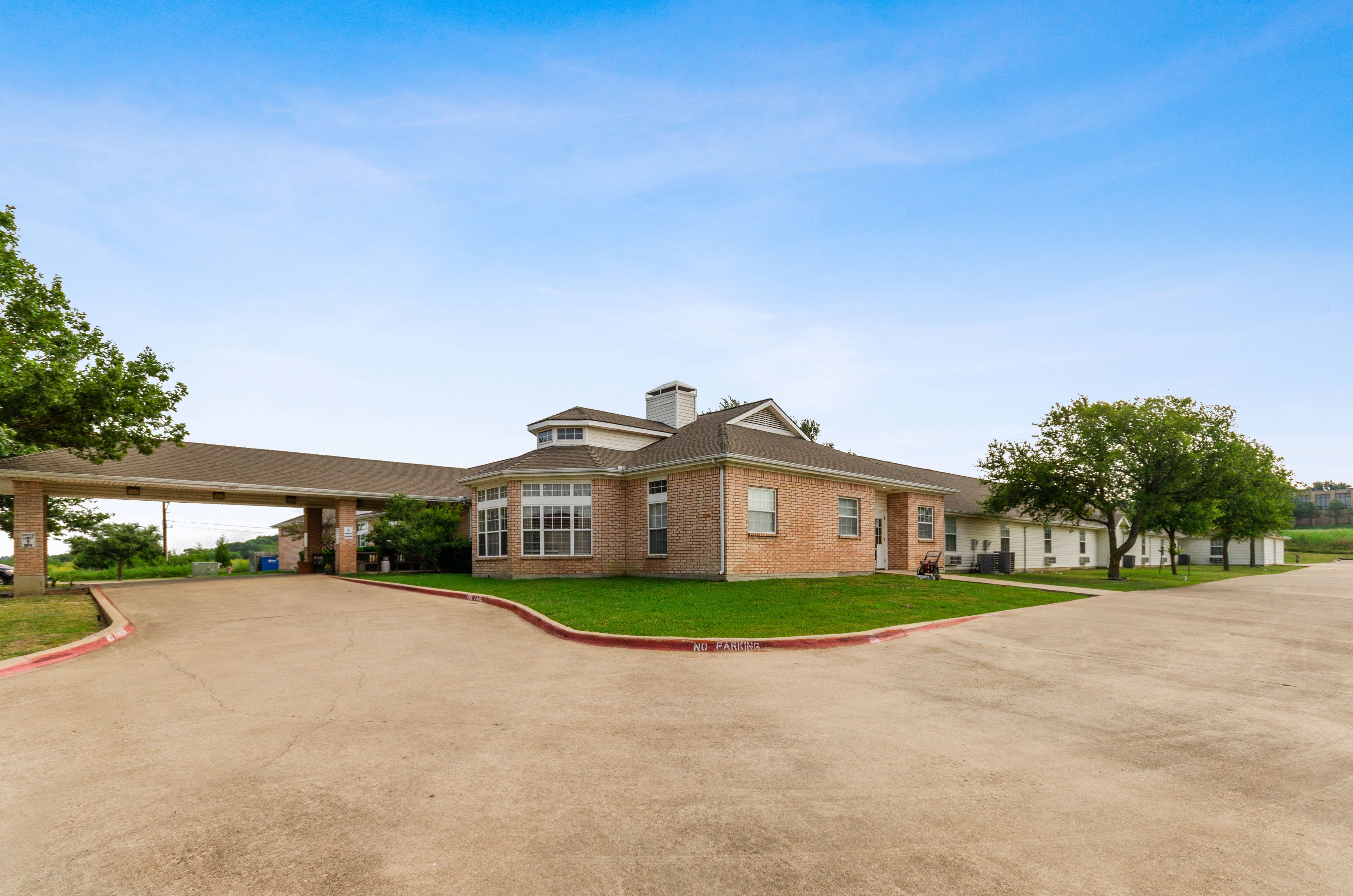 Wesley House of Hillsboro Assisted Living Hillsboro, TX 76645 3