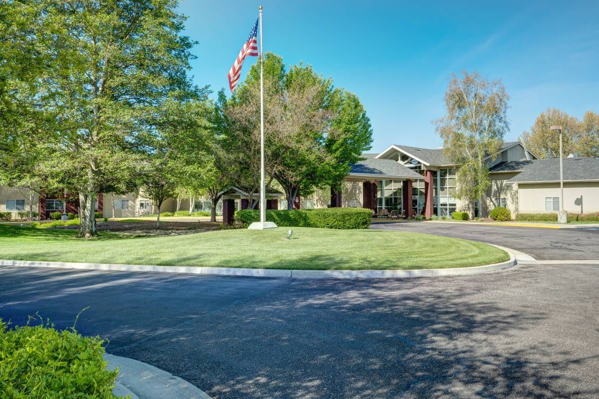 Creston Village Assisted Living & Memory Care Paso Robles, CA 93446