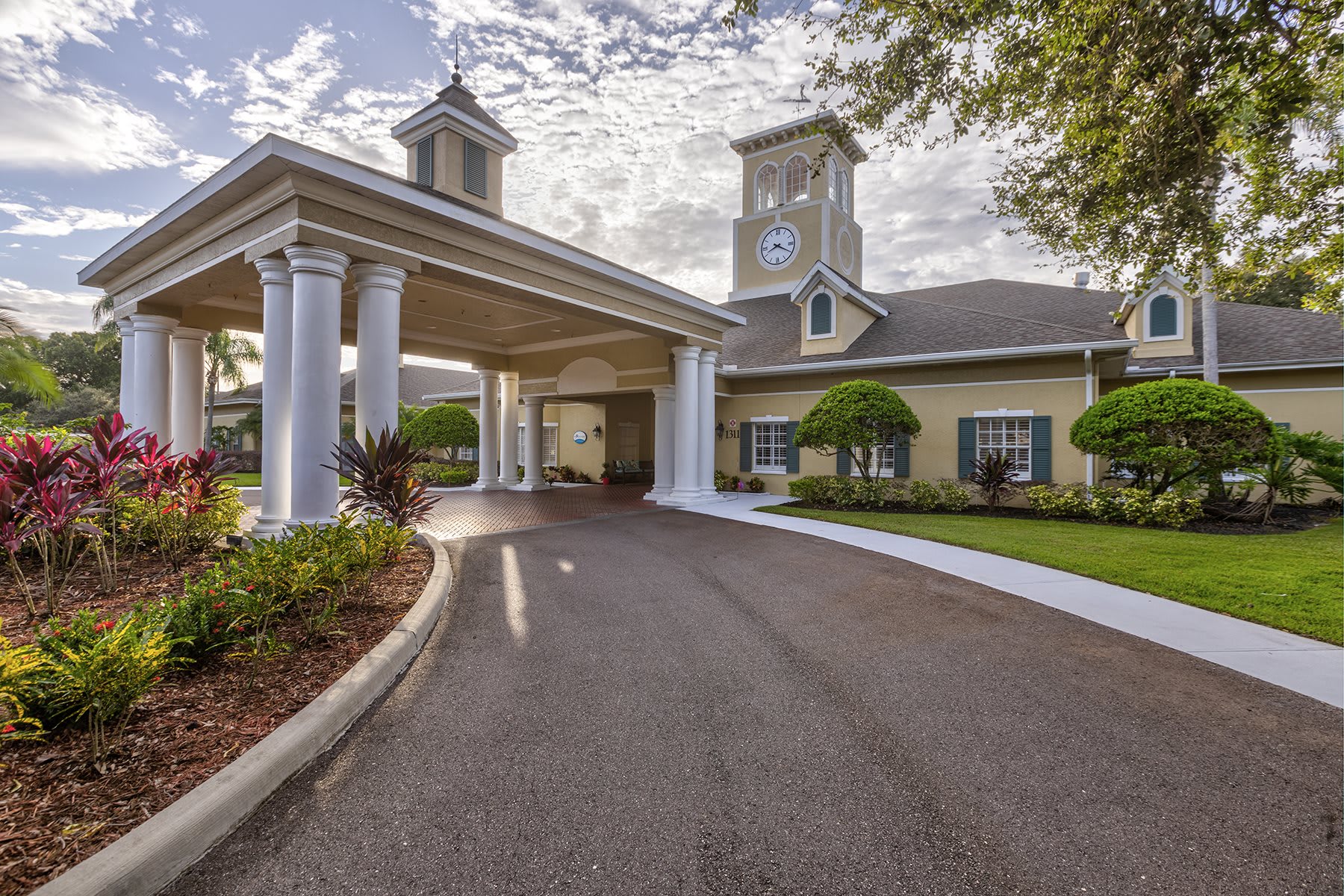 Aston Gardens at Sun City Center Independent Living Sun City Center