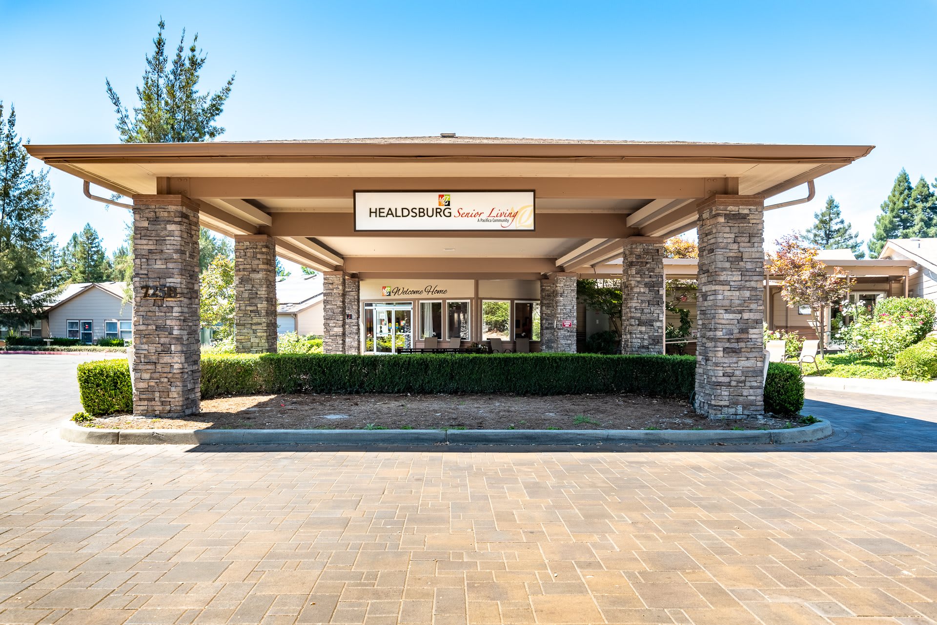 Healdsburg Senior Living a Pacifica Community Assisted Living