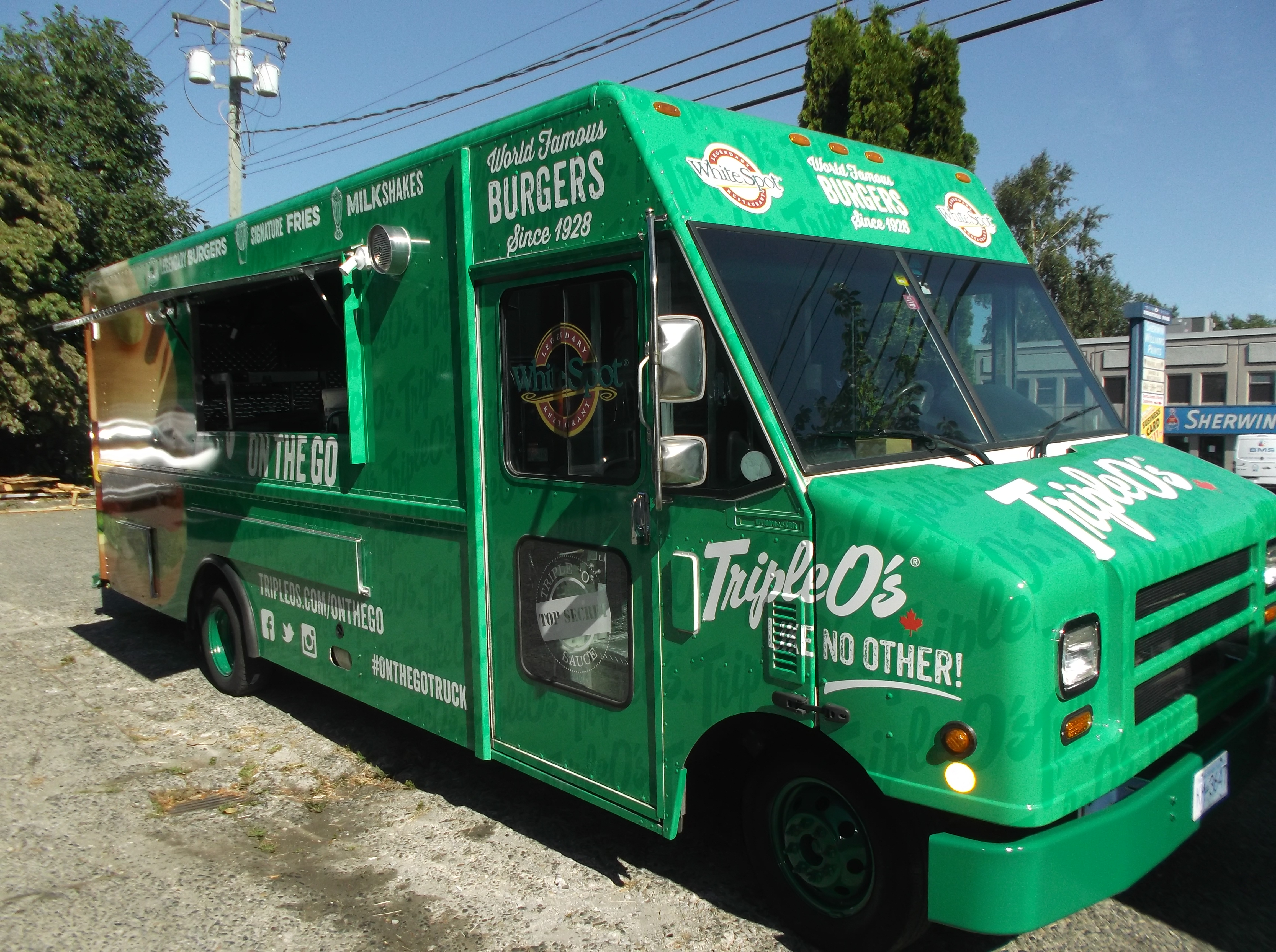 Apollo Custom Manufacturing Ltd. Custom Built Food Truck and Mobile