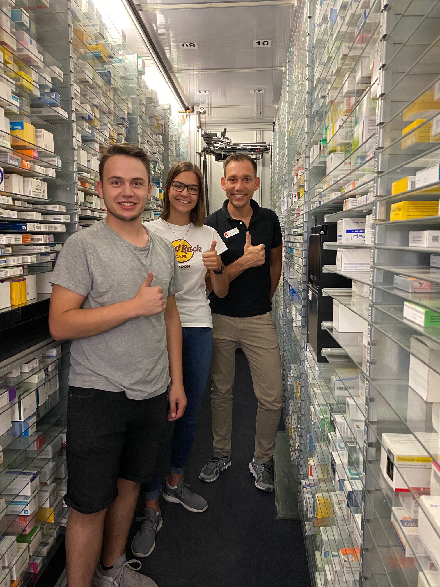 Famulanten und Praktikanten Apotheken Dr. Henle in Bellenberg und