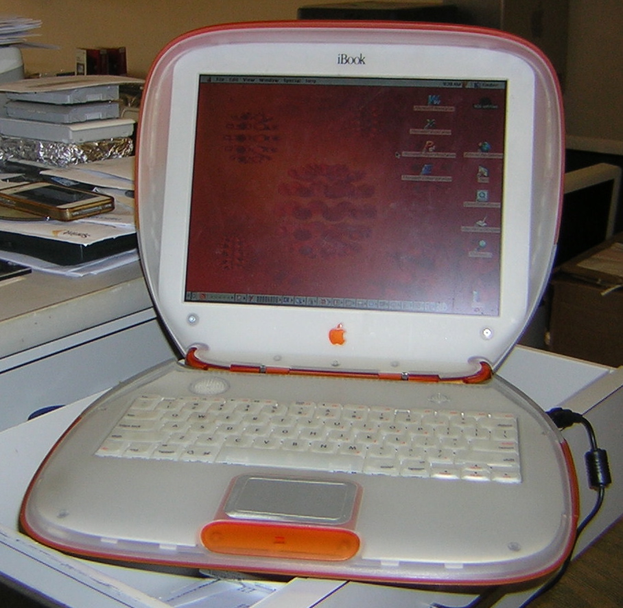 TWO iBook G3 Tangerine Clamshell 300MHz Applefritter