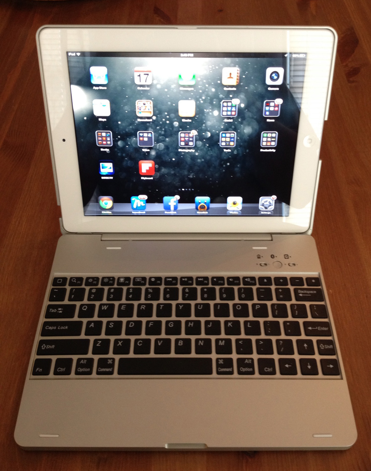 Review Bluetooth Keyboard Case for iPad Apple Gazette
