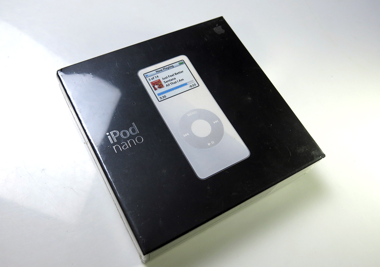 iPodのある風景・Shelf4 レアもの？編 Apple NOIR
