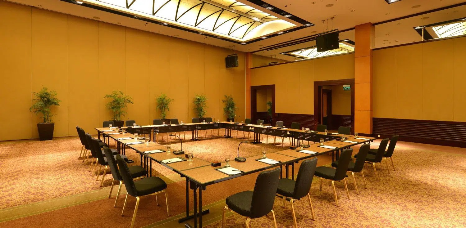 How to Choose the Best Conference Room Setup Style