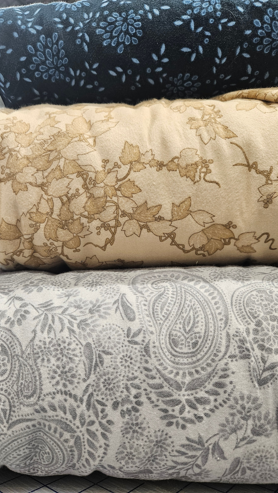 Choosing the perfect backing for your quilt fleece, flannel and minky