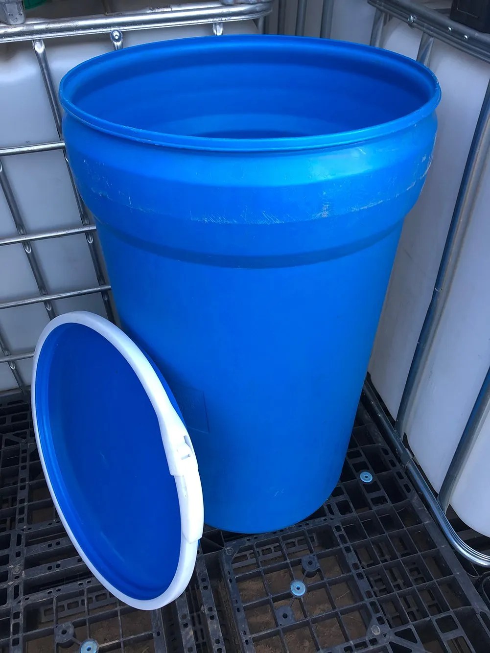 Plastic 55 Gallon Food Grade (Nestable Removable top snap ring barrel