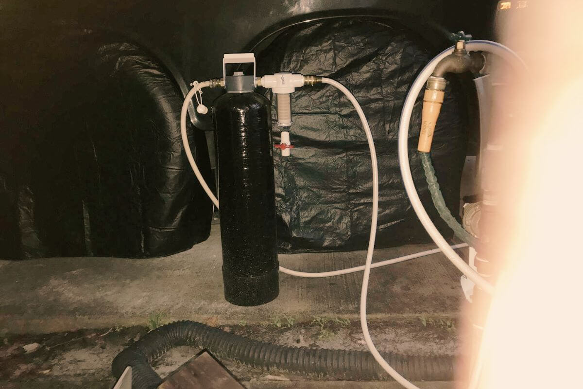 4 Best Water Softeners for Apartments (January 2024)