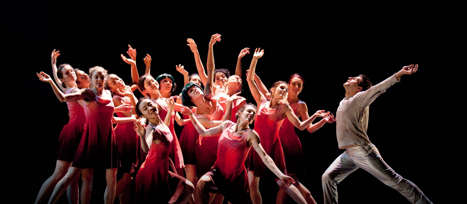 Arabesque International › Les Grands Ballets Canadiens De Montréal