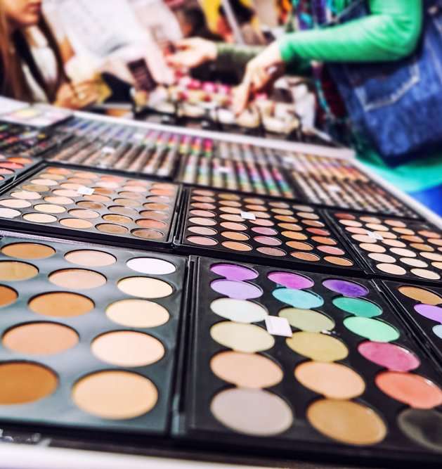 AR Virtual Makeup Try On Araya Solutions