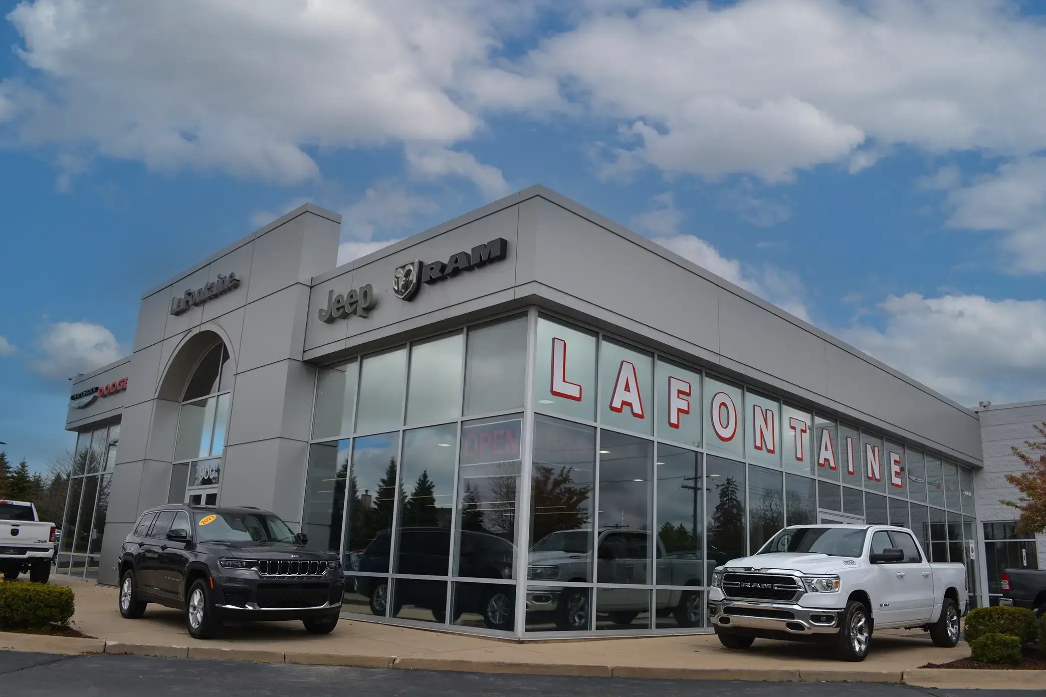 LaFontaine Chrysler Dodge Jeep Ram of Saline A.R. Brouwer