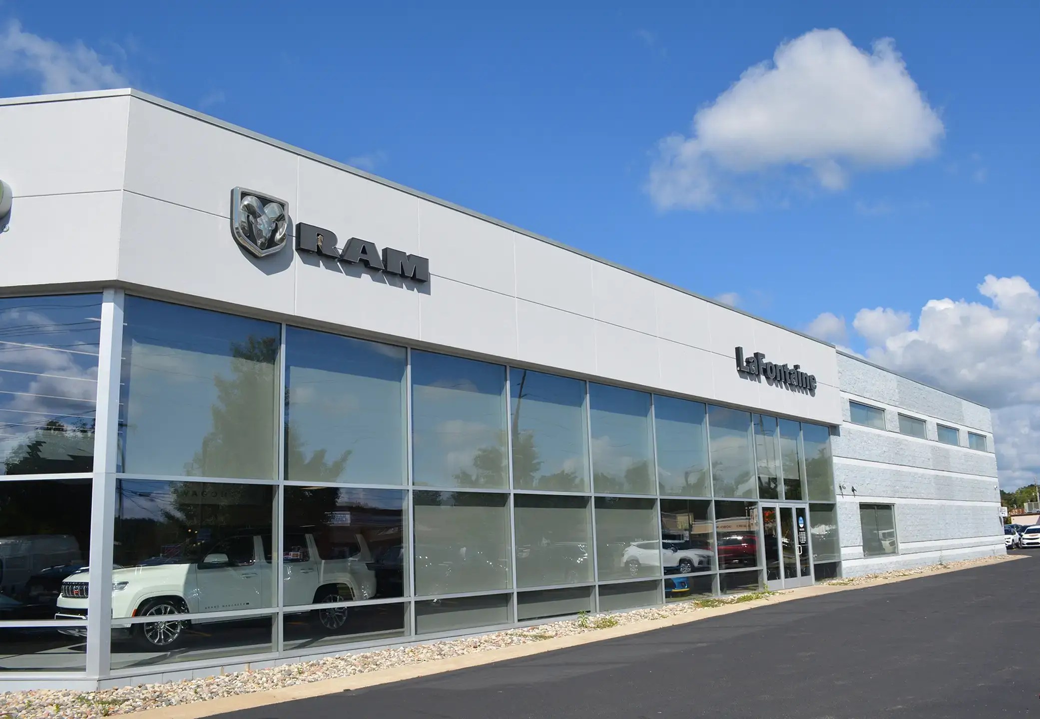 LaFontaine Chrysler Dodge Jeep Ram of Walled Lake A.R. Brouwer