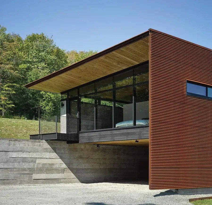 House of the Month MacKayLyons Sweetapple's Burge House Is an Essay