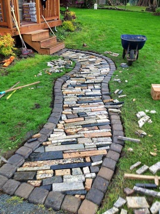 16 Inspirational DIY Garden Projects With Stone & Rocks