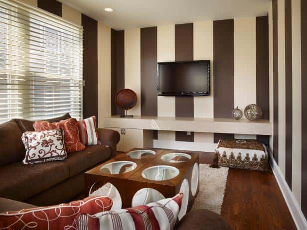 16 Lovely Living Rooms With Striped Walls 16 Lovely Living Rooms With Striped Walls