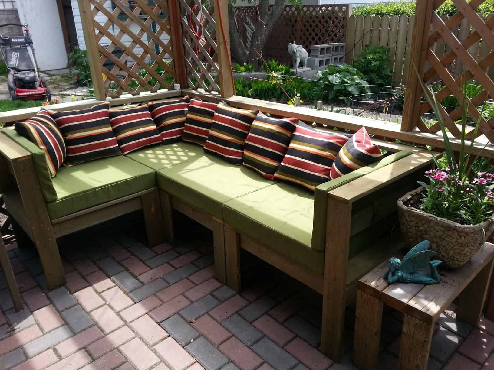 How To Make An Outdoor Sofa 19 Insanely Awesome DIY Pallet Sofas That Are Worth Talking About
