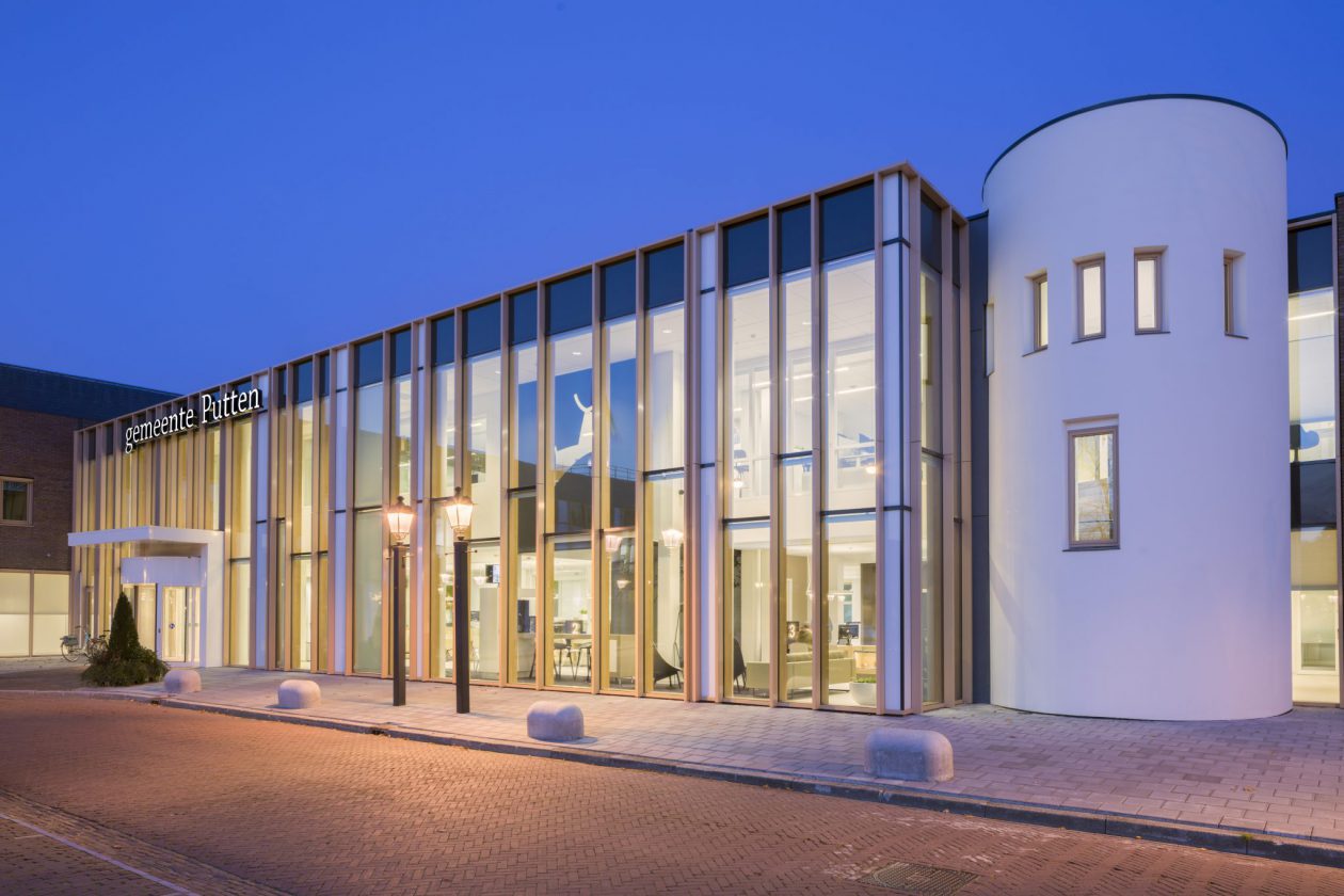 Renovatie Gemeentehuis Putten Door Korfker Architecten Architectuur Nl