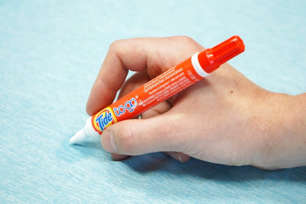How to Use a Tide To Go Pen to Remove Stains At Home Archute