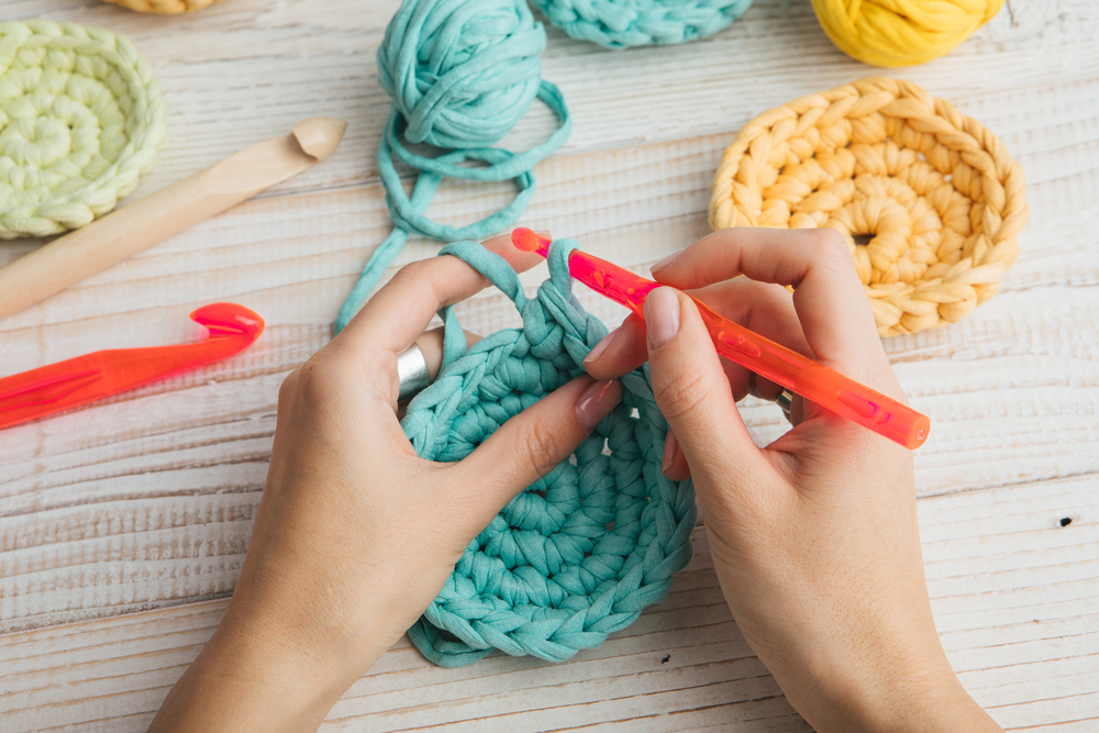 Comment s’initier au crochet comme il se doit