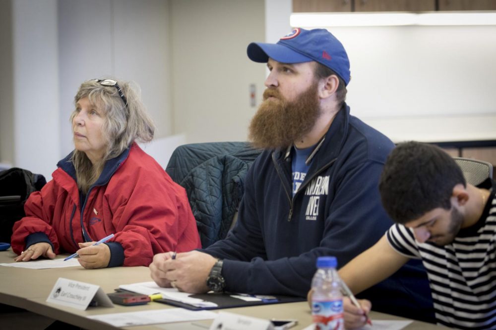 ARC Student Senate debates signing letter combating DeVos ... (1000 x 667 Pixel)