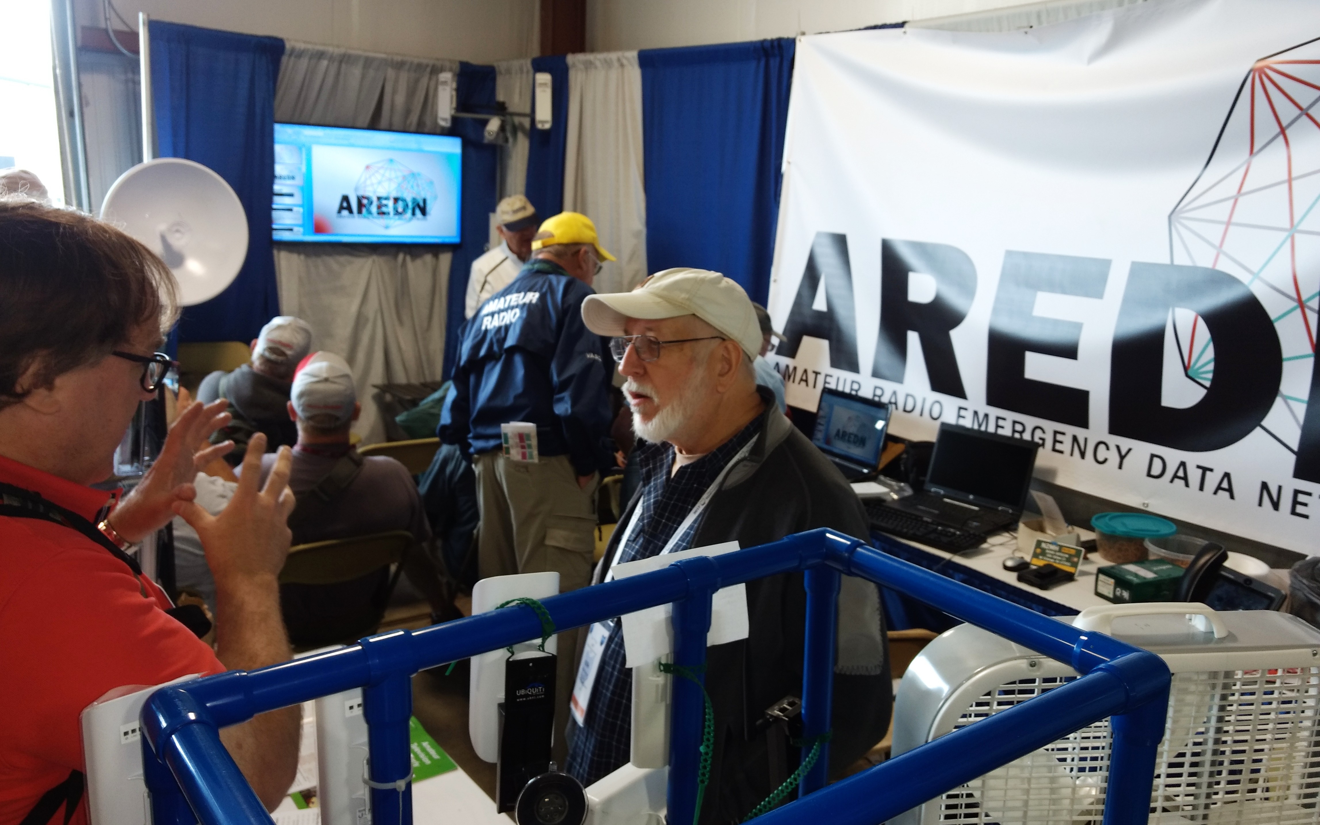 Booth4.jpg Amateur Radio Emergency Data Network