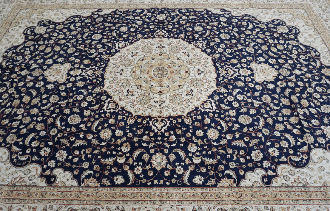 Low Majlis Arabic Carpet Rental in Dubai, Abu Dhabi, UAE