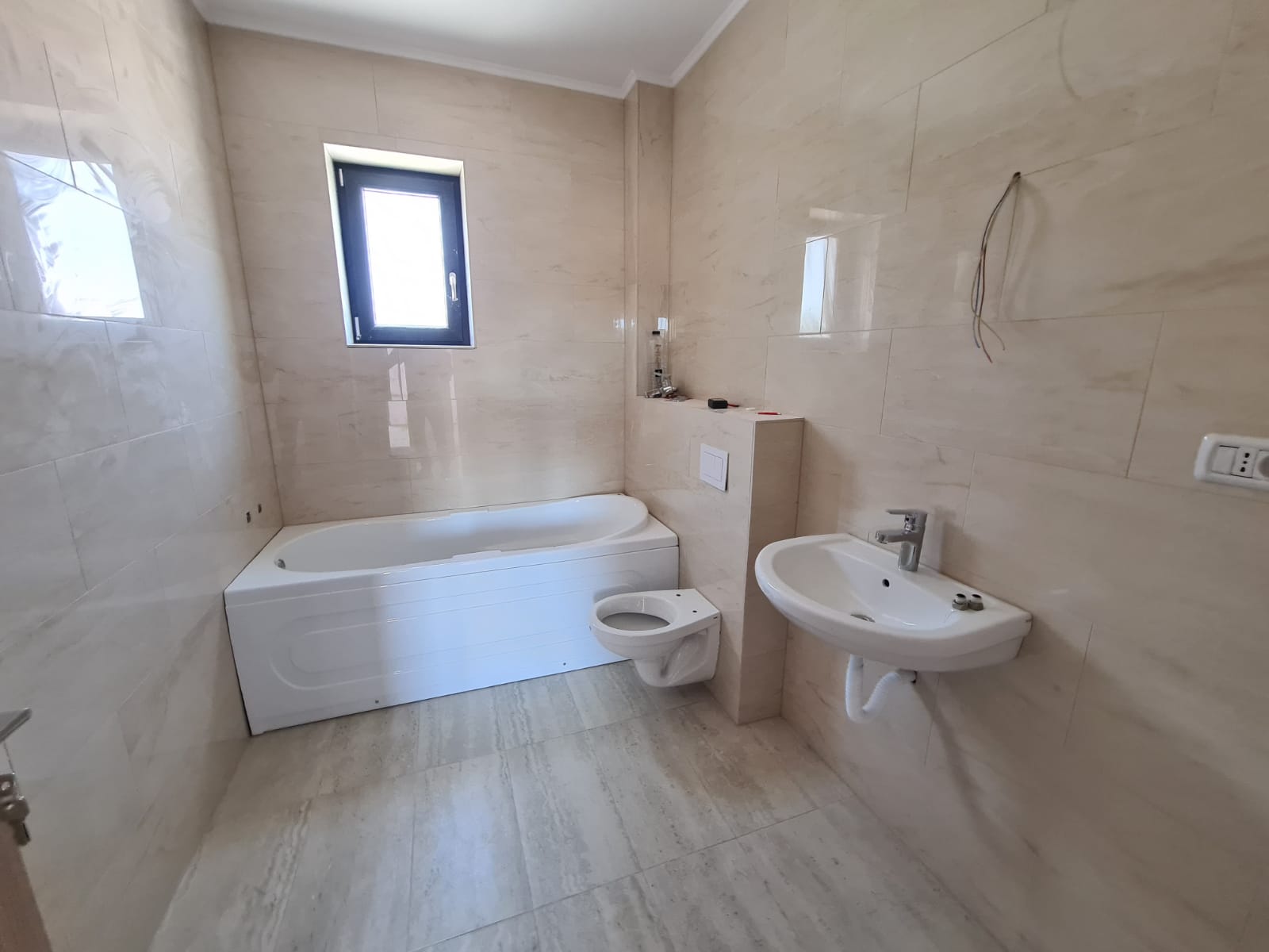 Arimob.ro Imobiliare Arad Apartament noi 3 camere, Zona Arimob.ro Imobiliare Arad Apartament noi 3 camere, Zona