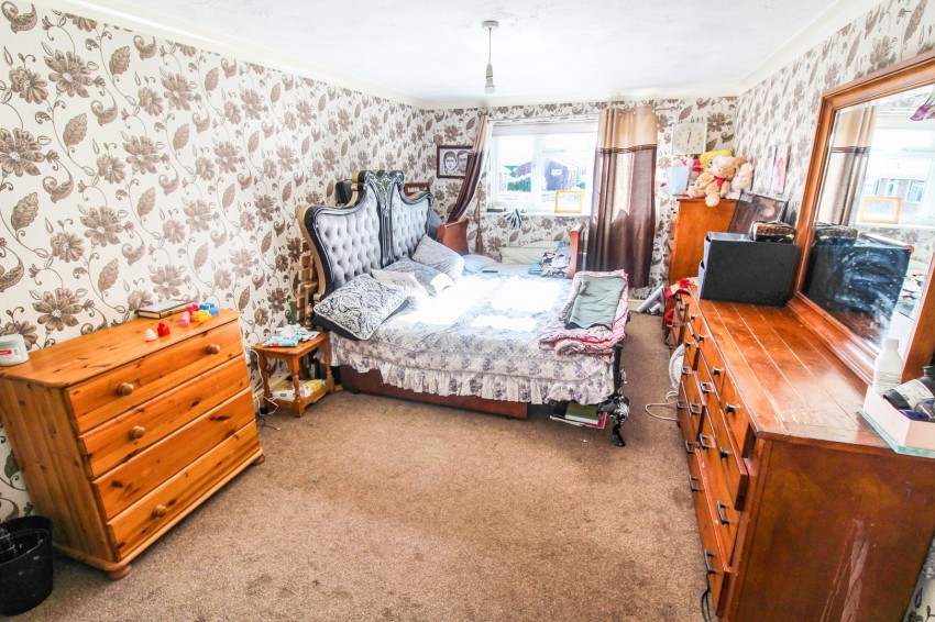 Calcot, Reading, Berkshire, 5 bedroom, SemiDetached House