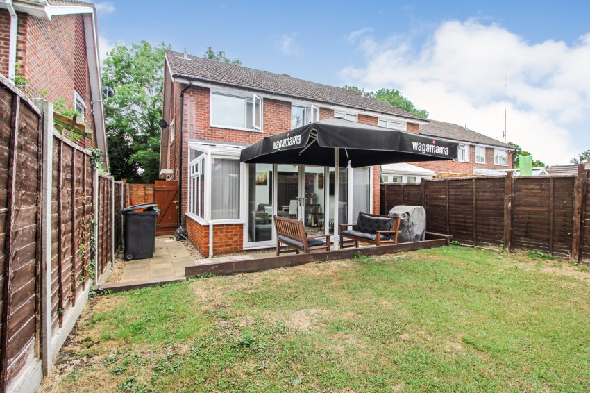 Calcot, Reading, Berkshire, 3 bedroom, SemiDetached House