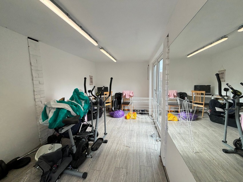 Tilehurst, Reading, Berkshire, 3 bedroom, End of Terrace House