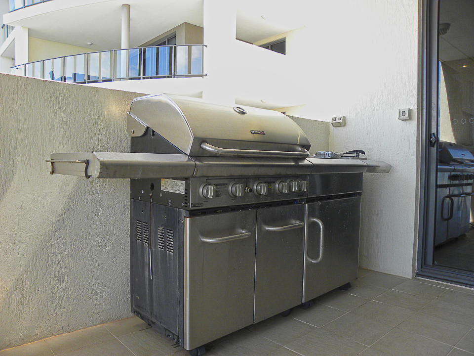 Apartment 15 BBQ for outdoor entertaining Arkaba