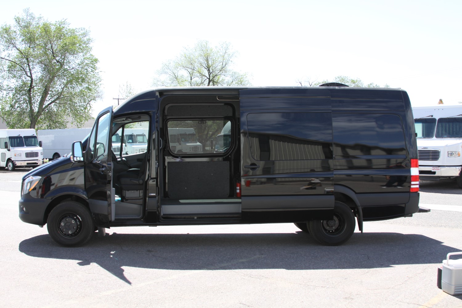 Law Enforcement Raid VanSprinter/Warrant Van The Armored Group