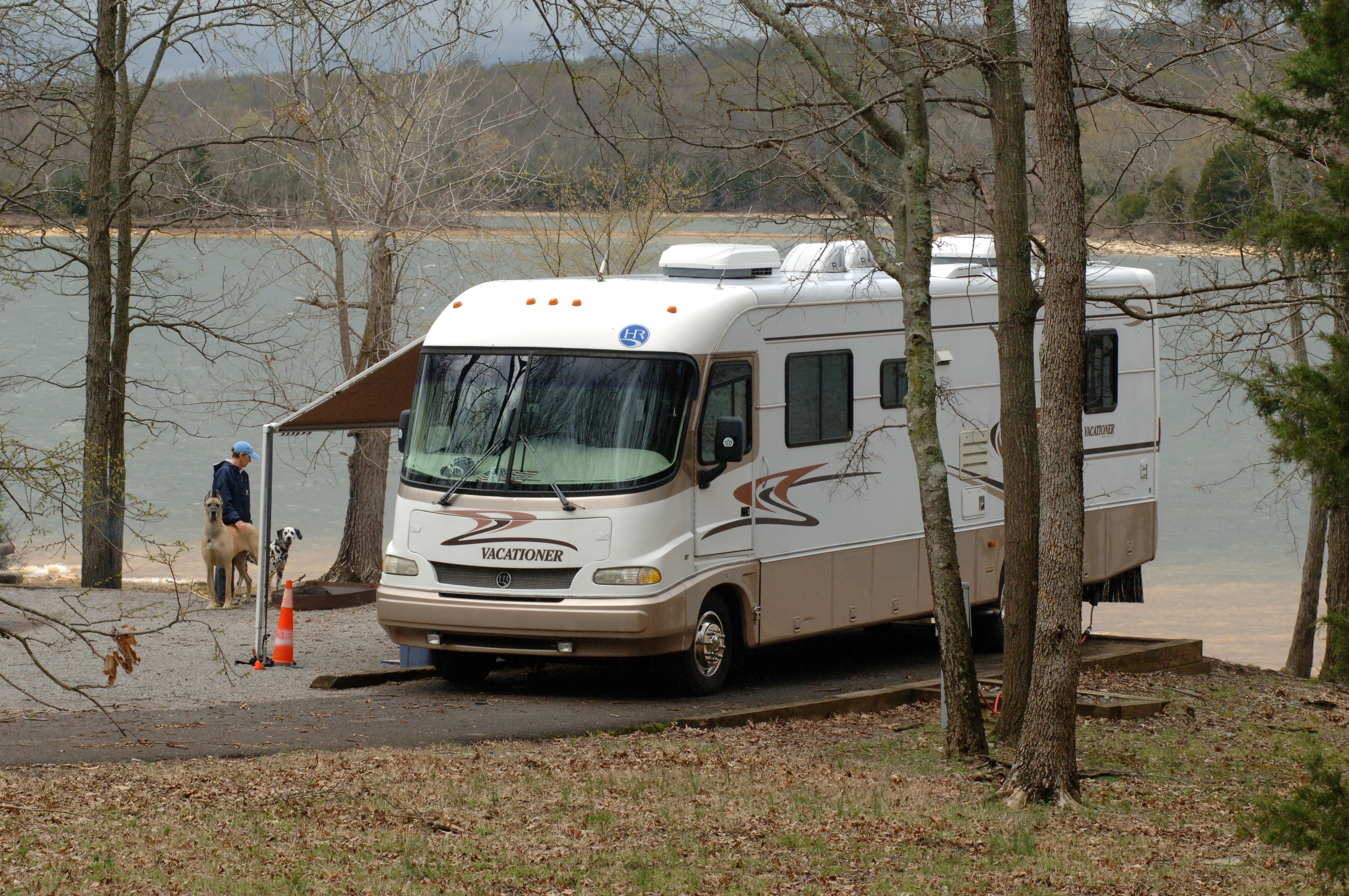 Great lakeside views await visitors at Nashville District campgrounds