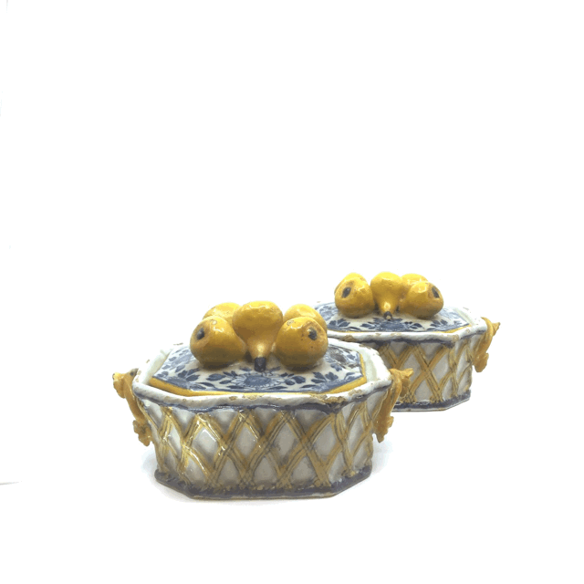 D1949. Pair of Polychrome Butter Tubs and Covers Aronson Antiquairs