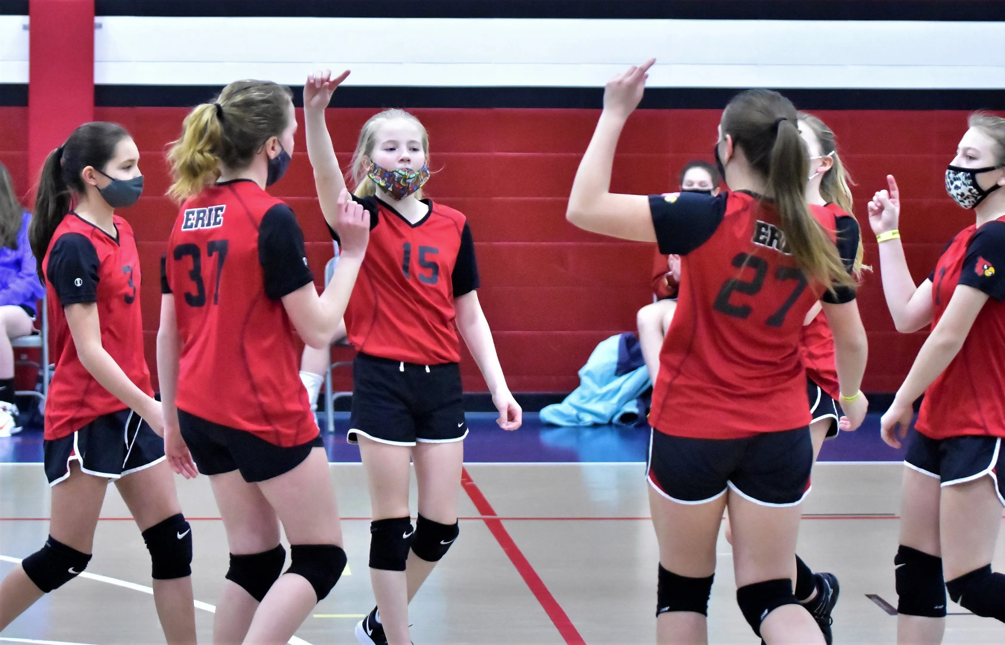 Erie Middle School Volleyball Enjoys Short Season