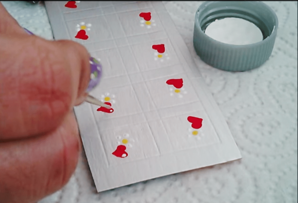 Como Fazer Adesivos Para as Unhas com Caixa de Leite Artesanato Na Rede