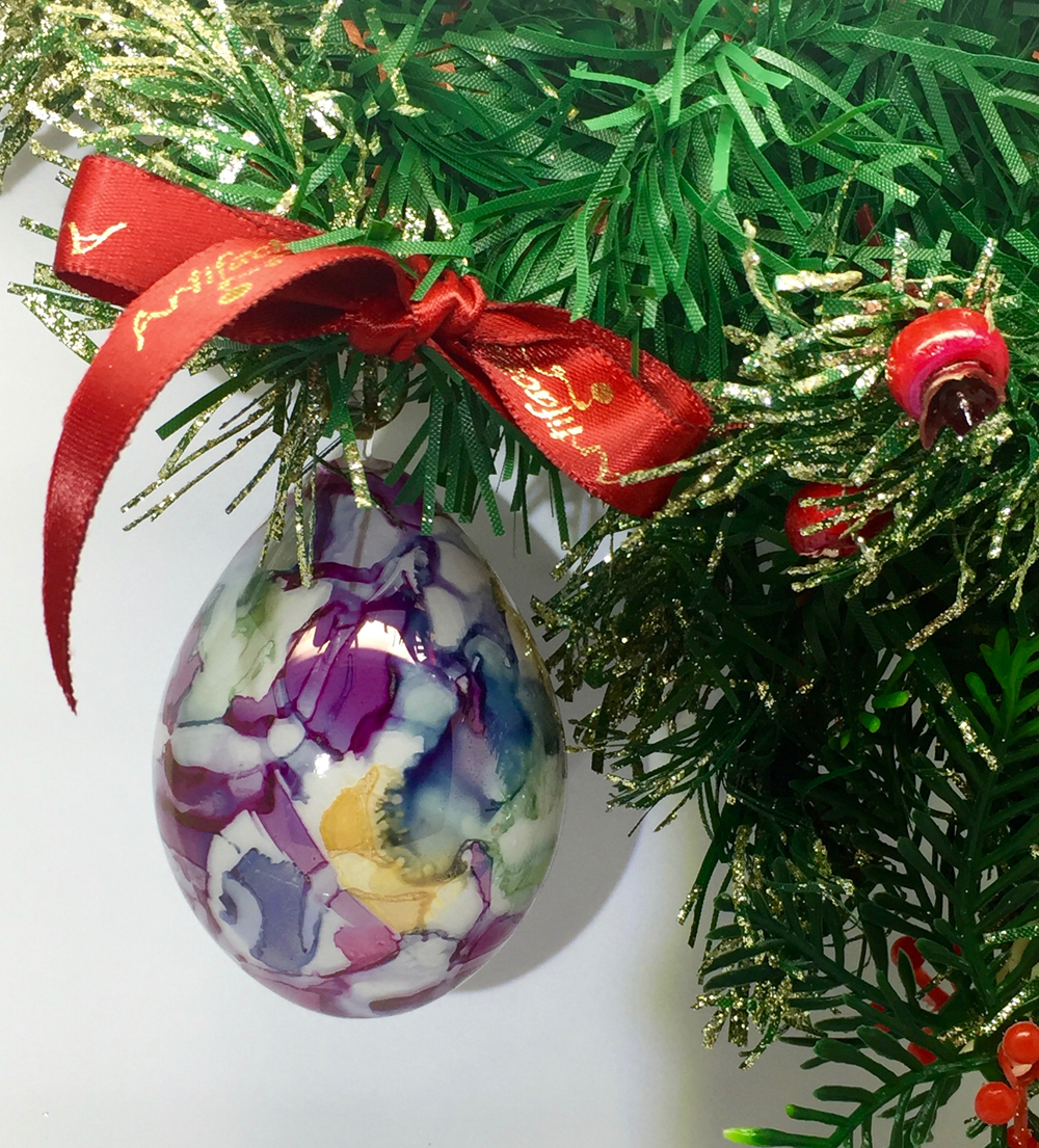 Marble Egg Ornament (M) Purple Artifactually
