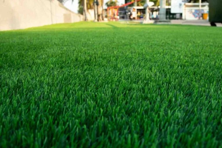 Does artificial grass get hot? Artificial Grass Guru