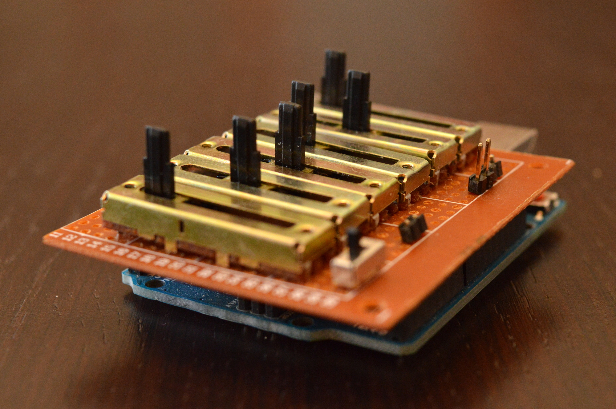Arduino Step sequencer crea sequenze a 8bit Artislab.it