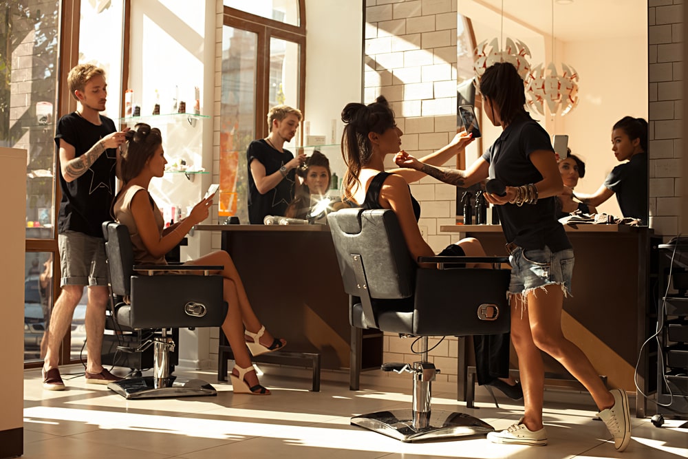 Why Consider Changing Careers to the Beauty Industry? Artistic Nails