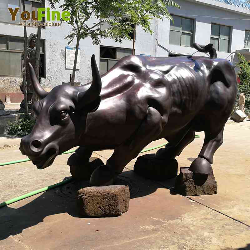 Famous New York Wall Street life size Bull Statue of Charging Bull BA