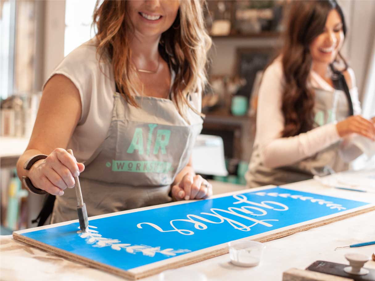 Wood Sign Painting Classes, DIY Home Decor Paint and Sip AR